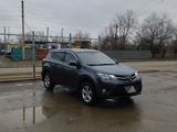 Toyota RAV4 2013 года за 8 800 000 тг. в Актобе – фото 2
