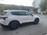 Hyundai Santa Fe 2021 годаүшін15 500 000 тг. в Атырау