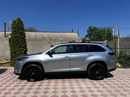 Toyota Highlander 2019 года за 17 000 000 тг. в Тараз – фото 2