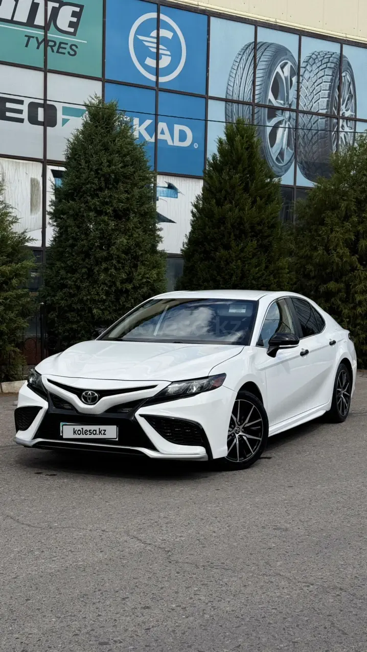 Toyota Camry, 2020