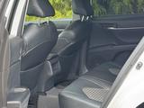Toyota Camry 2020 года за 11 300 000 тг. в Тараз – фото 5