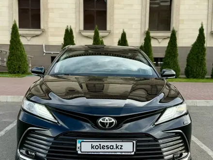 Toyota Camry 2021 года за 17 500 000 тг. в Алматы