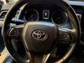 Toyota Camry 2021 года за 13 000 000 тг. в Актобе – фото 4