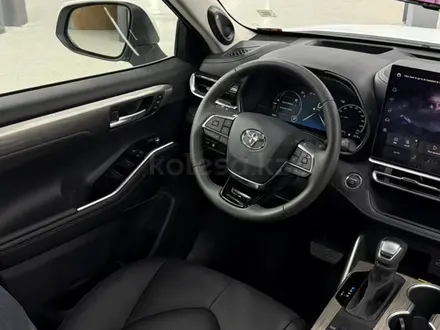 Toyota Highlander Prestige 2026 года за 28 000 000 тг. в Алматы – фото 12