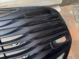 Решетка радиатора Toyota Camry 70 Тойота Камри 70 за 60 000 тг. в Алматы – фото 4