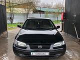 Toyota Camry 1998 года за 3 500 000 тг. в Алматы – фото 2