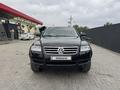 Volkswagen Touareg 2005 года за 4 500 000 тг. в Алматы