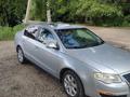 Volkswagen Passat 2005 годаүшін2 800 000 тг. в Усть-Каменогорск – фото 2