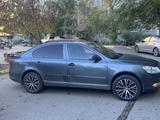 Skoda Octavia 2010 года за 2 800 000 тг. в Актобе – фото 4