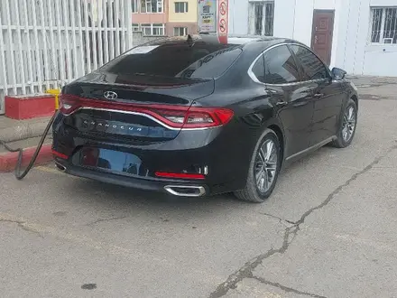 Hyundai Grandeur 2016 года за 6 550 000 тг. в Астана – фото 4