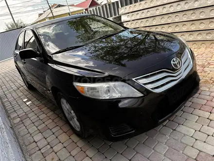 Toyota Camry 2011 года за 6 700 000 тг. в Атырау – фото 3