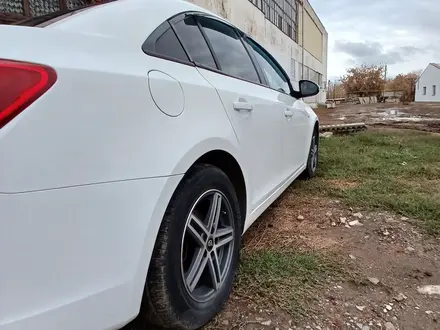 Chevrolet Cruze 2011 года за 3 650 000 тг. в Уральск – фото 7