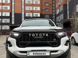 Toyota Hilux 2024 года за 33 500 000 тг. в Актобе – фото 4