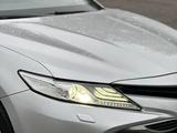 Toyota Camry 2019 года за 13 300 000 тг. в Шымкент – фото 3