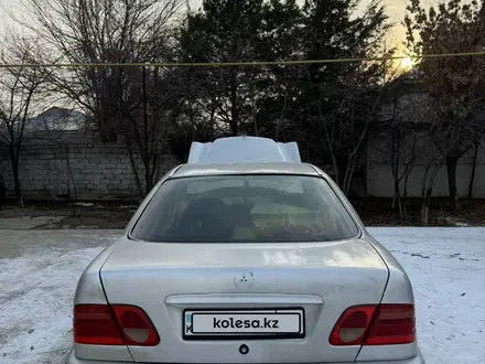 Mercedes-Benz E 240 1998 года за 2 500 000 тг. в Туркестан – фото 8