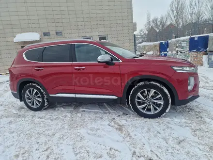 Hyundai Santa Fe 2019 года за 14 000 000 тг. в Астана – фото 3