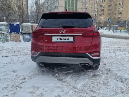 Hyundai Santa Fe 2019 года за 14 000 000 тг. в Астана – фото 4