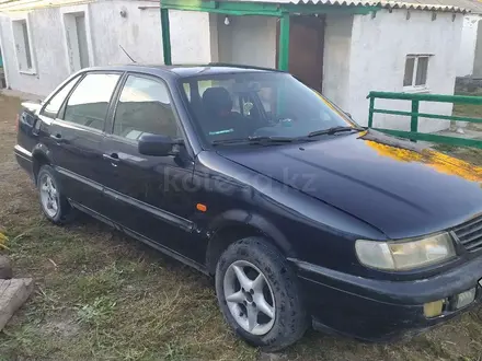 Volkswagen Passat 1994 года за 1 700 000 тг. в Уральск – фото 4