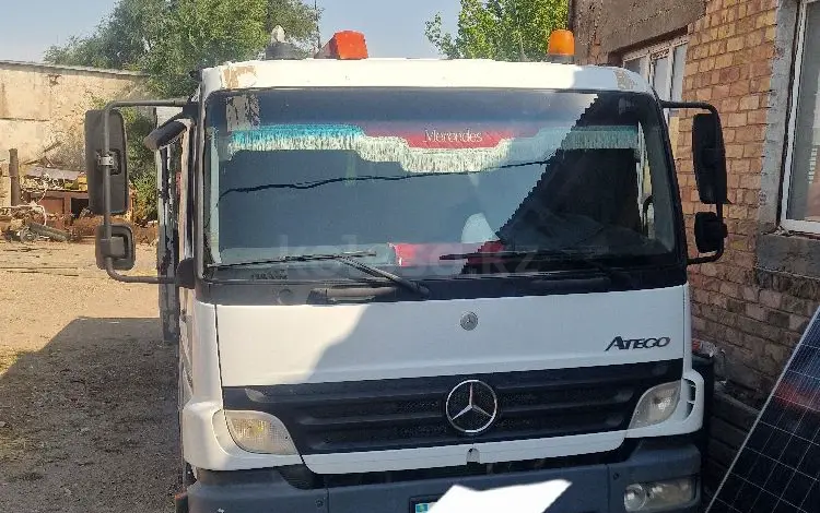 Mercedes-Benz 2008 года за 21 000 000 тг. в Шымкент