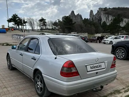 Mercedes-Benz C 200 1996 года за 2 850 000 тг. в Карабалык (Карабалыкский р-н) – фото 3