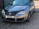 Volkswagen Jetta 2006 годаүшін2 700 000 тг. в Петропавловск