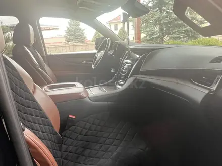 Cadillac Escalade 2020 года за 33 000 000 тг. в Алматы – фото 6