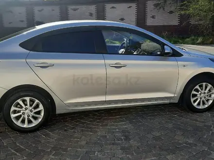 Hyundai Accent 2017 года за 6 800 000 тг. в Шымкент – фото 6