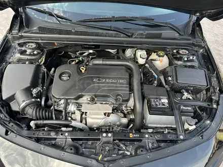 Chevrolet Malibu 2018 года за 4 800 000 тг. в Актау – фото 14