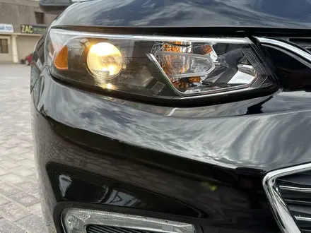 Chevrolet Malibu 2018 года за 4 800 000 тг. в Актау – фото 4