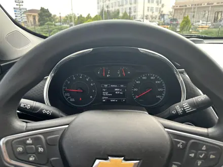 Chevrolet Malibu 2018 года за 5 400 000 тг. в Актау – фото 9