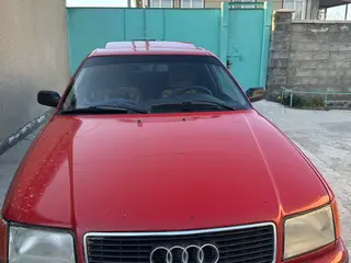 Audi 100
