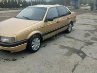 Volkswagen Passat 1988 года за 800 000 тг. в Тараз