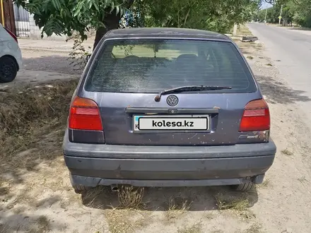 Volkswagen Golf 1995 года за 350 000 тг. в Шымкент – фото 2