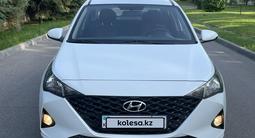 Hyundai Accent 2021 годаfor7 200 000 тг. в Алматы – фото 2