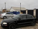 Volkswagen Passat 2002 годаfor1 800 000 тг. в Атырау – фото 4