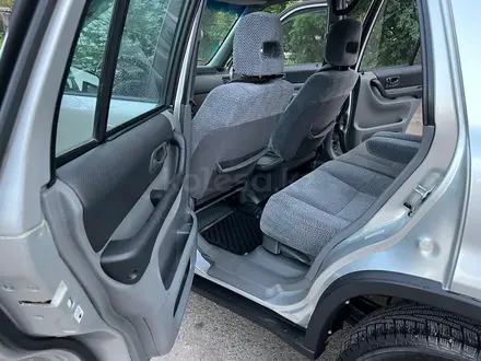 Honda CR-V 1999 года за 4 500 000 тг. в Алматы – фото 35