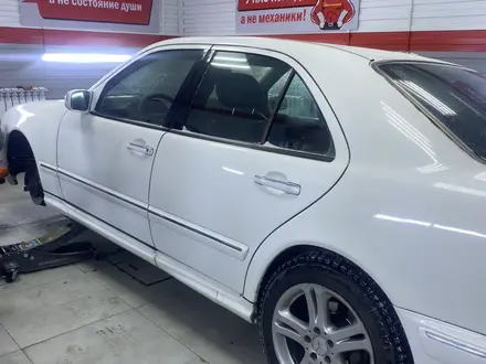 Mercedes-Benz E 280 2000 года за 3 600 000 тг. в Костанай – фото 7