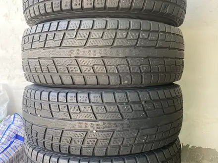 Комплект зимние шины 285/75/16 285/75R16 Yokohama. за 140 000 тг. в Алматы