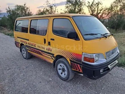 Toyota Hiace 2004 года за 3 300 000 тг. в Алматы – фото 10