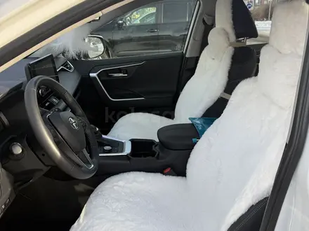 Toyota RAV4 2024 года за 18 500 000 тг. в Караганда – фото 3