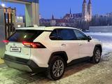 Toyota RAV4 2024 года за 18 500 000 тг. в Караганда – фото 2