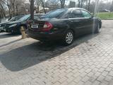 Toyota Camry 2002 годаүшін5 500 000 тг. в Алматы – фото 3