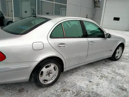 Mercedes-Benz E 240 2003 года за 5 000 000 тг. в Петропавловск – фото 2