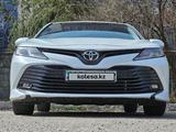 Toyota Camry 2019 годаүшін13 200 000 тг. в Алматы – фото 2