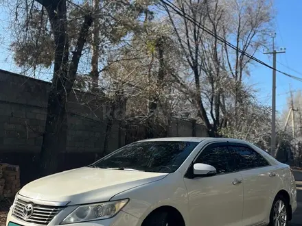 Toyota Camry 2011 года за 8 999 999 тг. в Алматы – фото 2