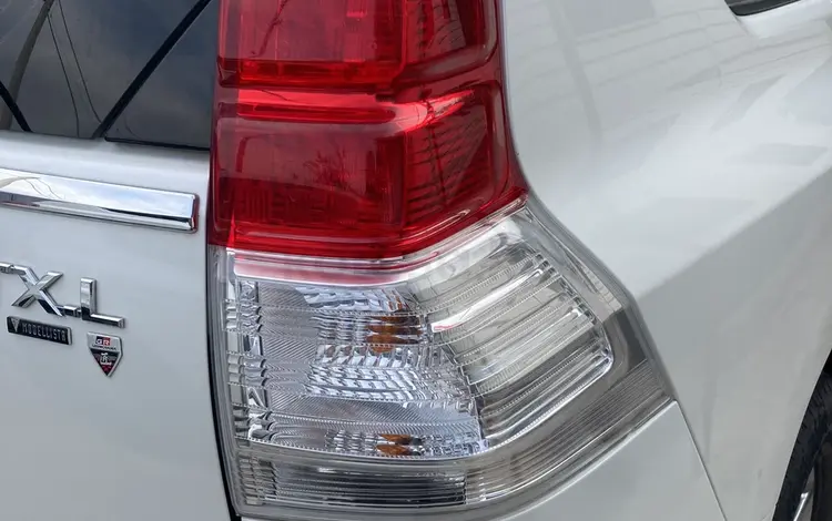 Прадо 150 задние фары за 40 000 тг. в Алматы