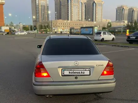 Mercedes-Benz C 200 1994 года за 2 300 000 тг. в Астана – фото 4