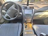 Toyota Camry 2006 годаүшін5 500 000 тг. в Караганда