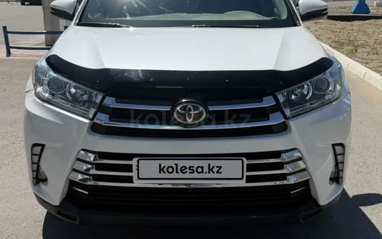 Toyota Highlander 2019 года за 10 900 000 тг. в Актау