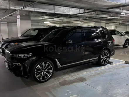 BMW X7 2021 года за 60 000 000 тг. в Астана – фото 2